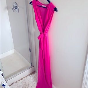 PINK MAXI DRESS SIZE MEDIUM